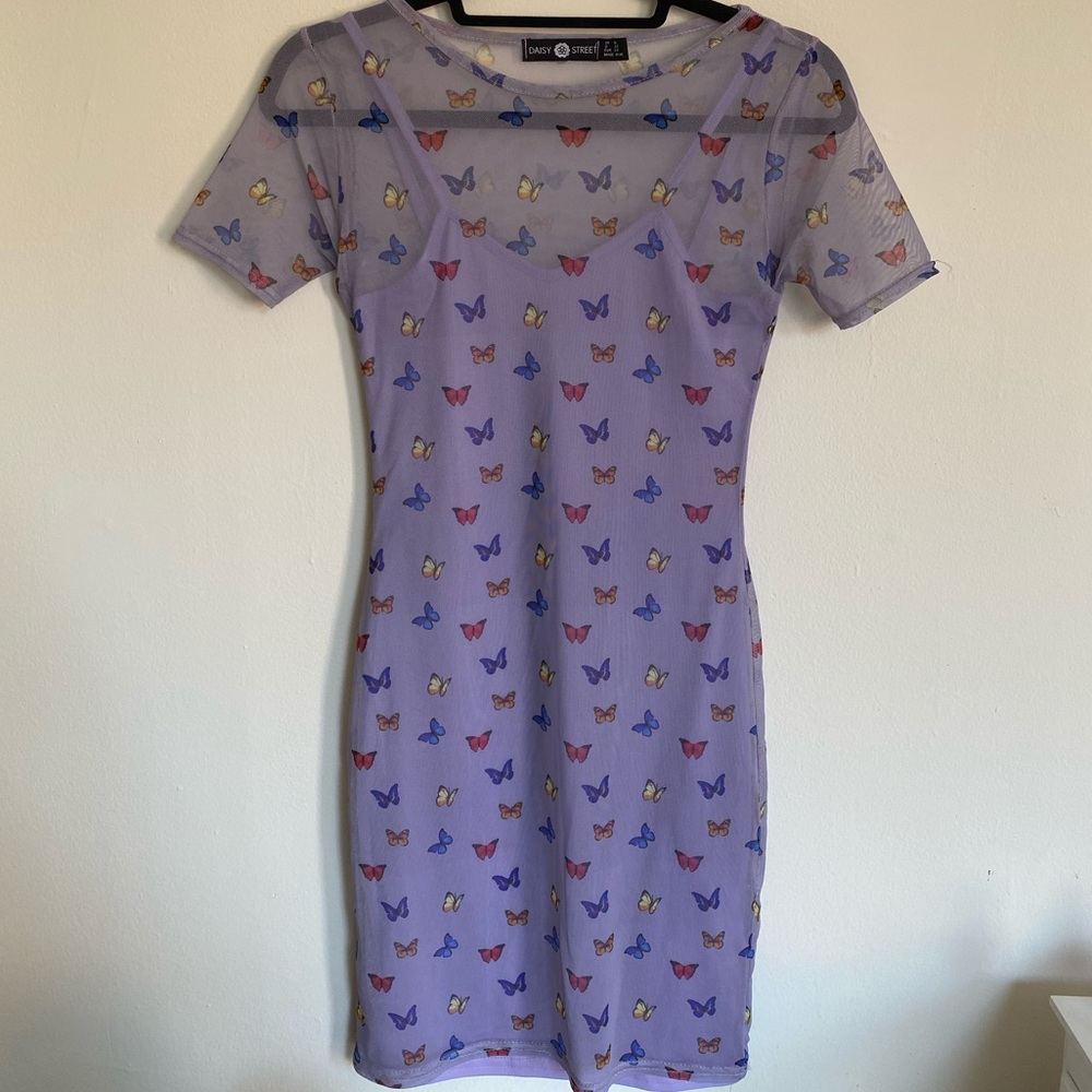 MESH BUTTERFLY DRESS WITH LINING